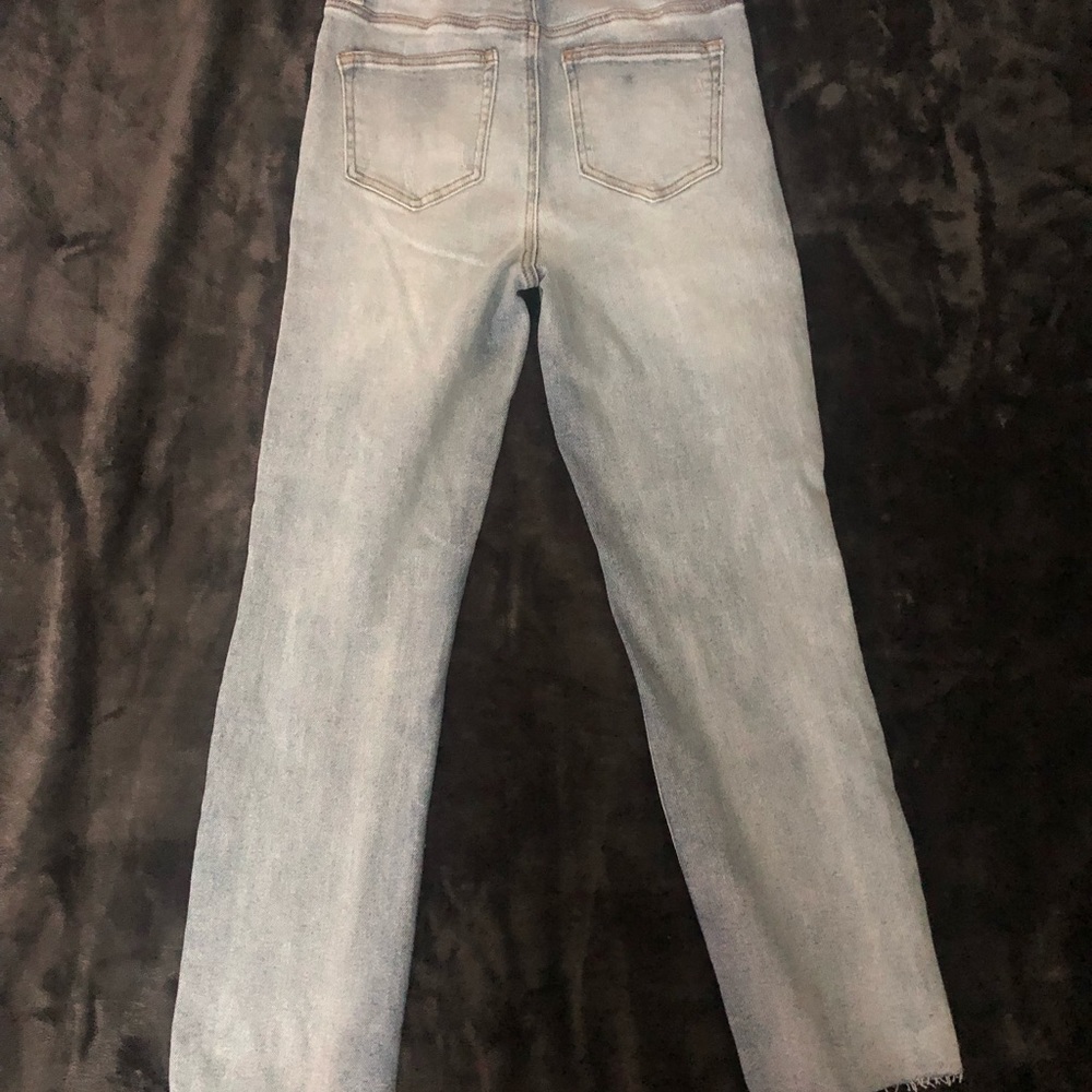 Distressed Mom Jeans - Picture 9 of 9